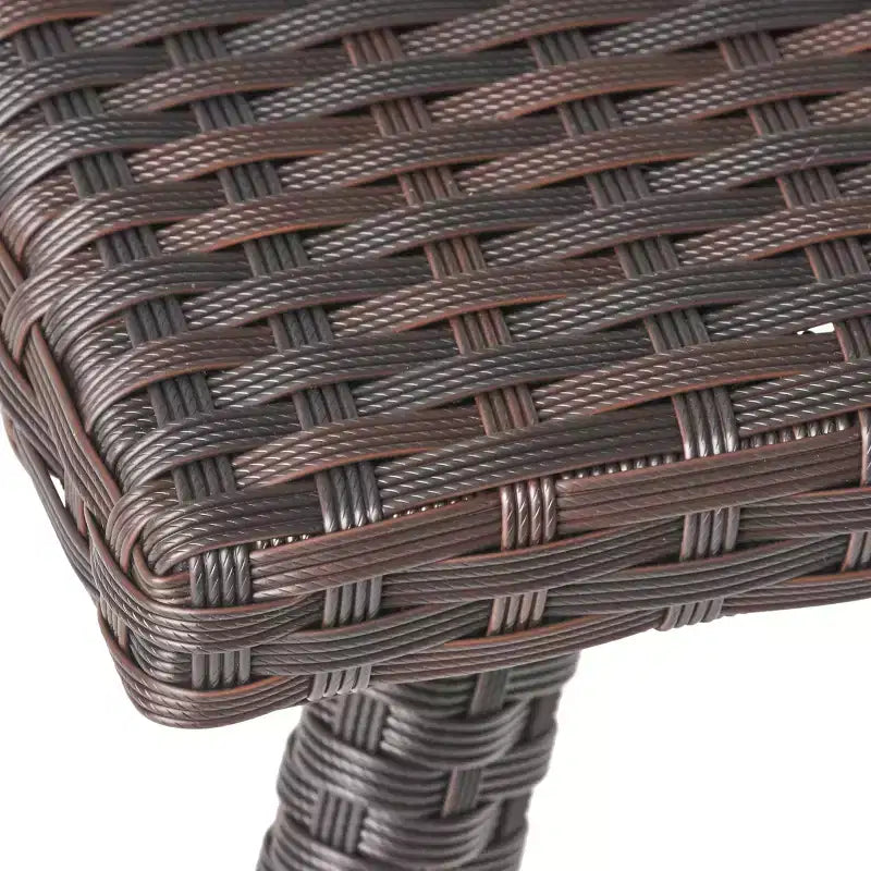 Table d'appoint d'extérieur en rotin avec pieds incurvés