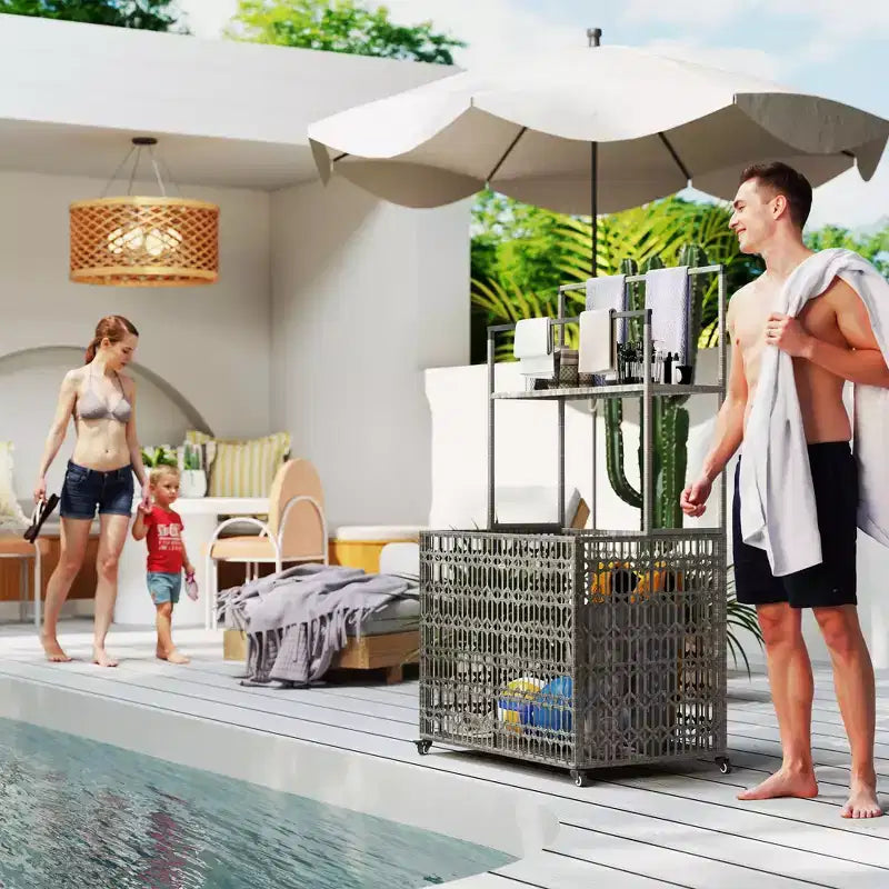 Range-flotteurs de piscine en osier, fabriqués en rotin synthétique (PE), avec panier et porte-serviettes.